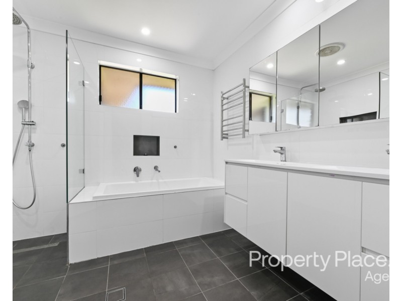9 Goolagong Ct, Milperra NSW 2214