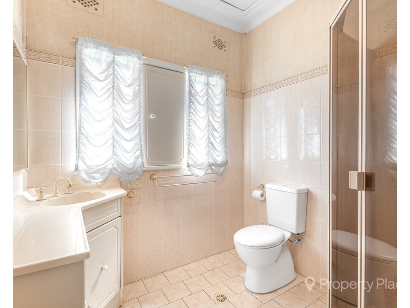 11 Chick Street, Roselands NSW 2196