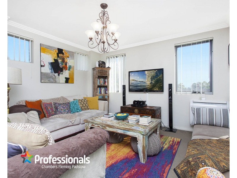 12/96-98 Nuwarra Road, Moorebank NSW 2170