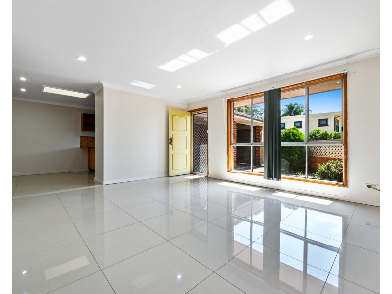 4/13 Doyle Rd, Revesby NSW 2212