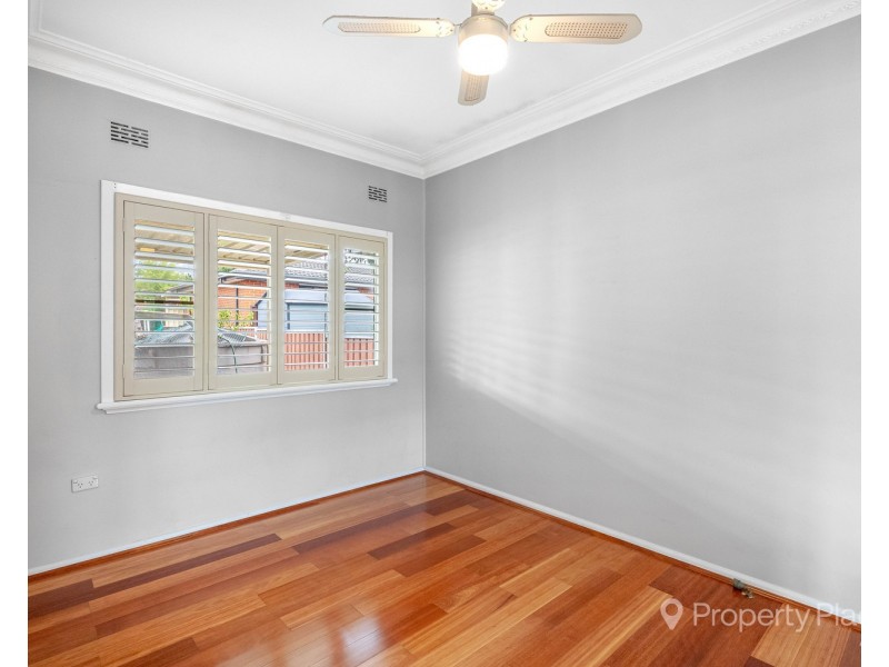 1 Drake Street, Panania NSW 2213