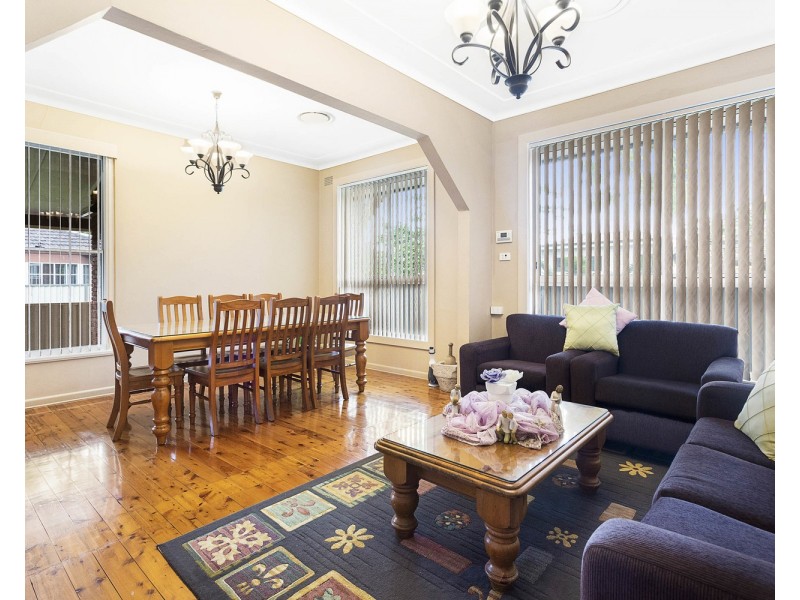 553 Henry Lawson Drive, Milperra NSW 2214