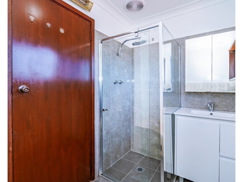 2/32 Bullecourt Avenue, Milperra NSW 2214