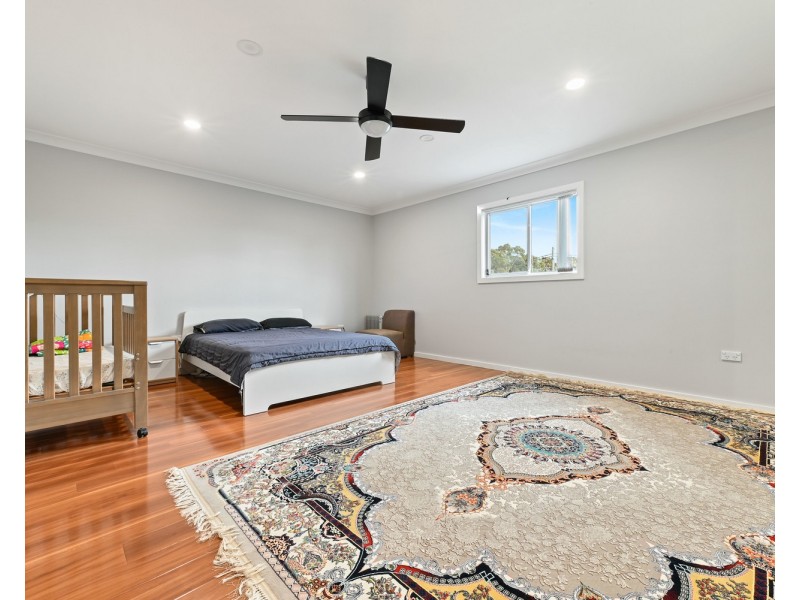 1 Harford Avenue, East Hills NSW 2213