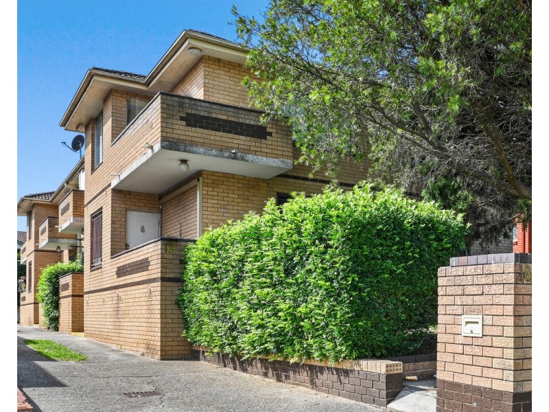 8/18 Willeroo Street, Lakemba NSW 2195
