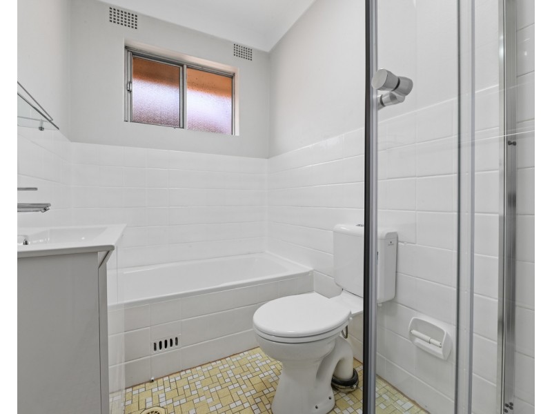 8/18 Willeroo Street, Lakemba NSW 2195