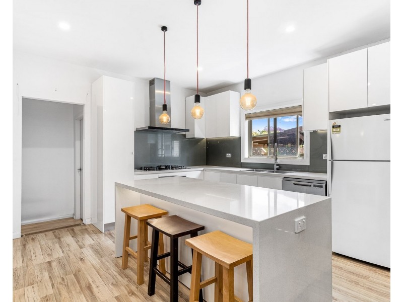 16 Bonds Road, Riverwood NSW 2210