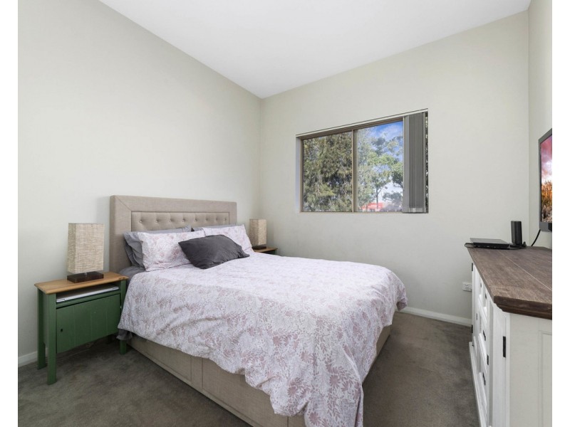 1/108 Boundary Road, Mortdale NSW 2223