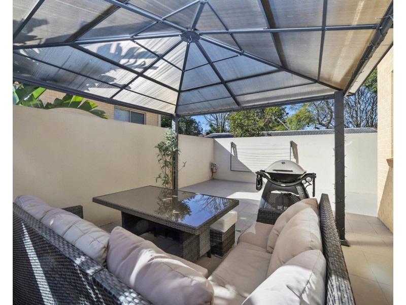 1/108 Boundary Road, Mortdale NSW 2223