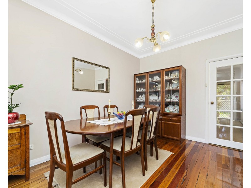 194 Gibson Avenue, Padstow NSW 2211