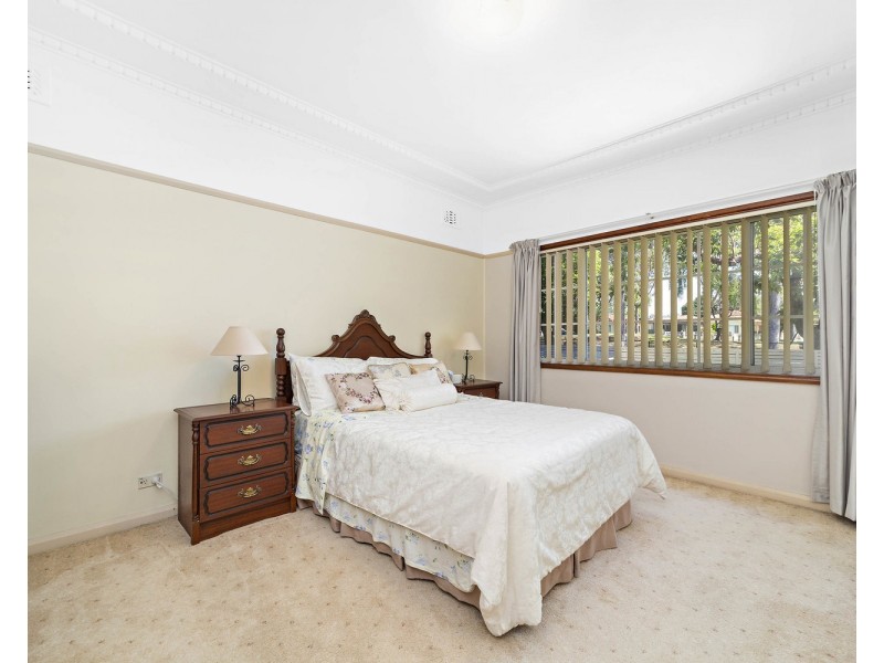 194 Gibson Avenue, Padstow NSW 2211