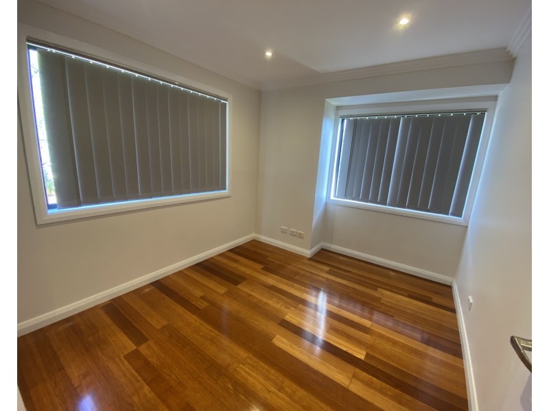 64 Austin Boulevard, Picnic Point NSW 2213