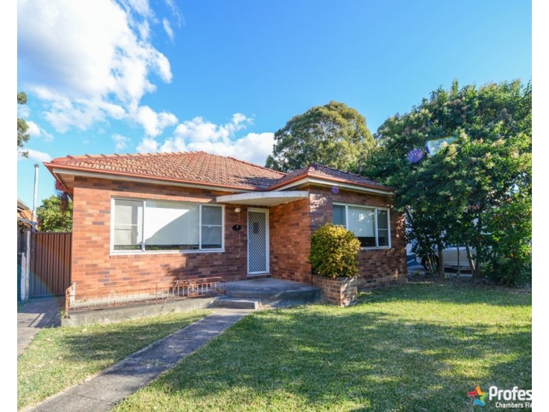 9 Swan Street, Revesby NSW 2212