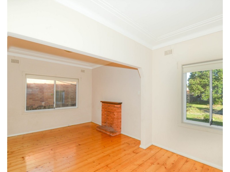 9 Swan Street, Revesby NSW 2212