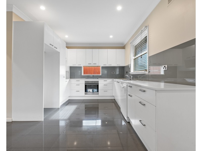 4/115 Tompson Road, Panania NSW 2213