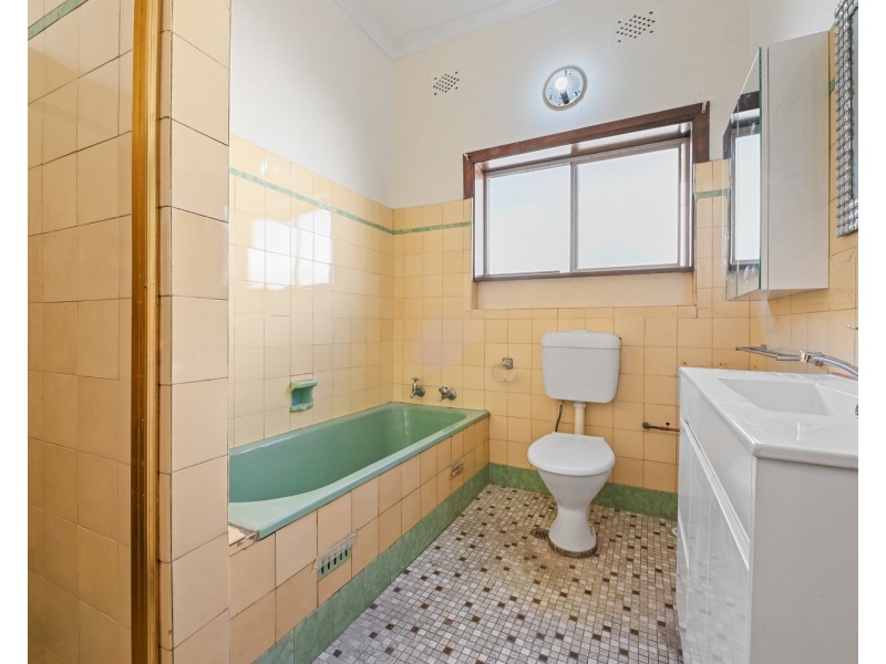 1/27 Howard Road, Padstow NSW 2211