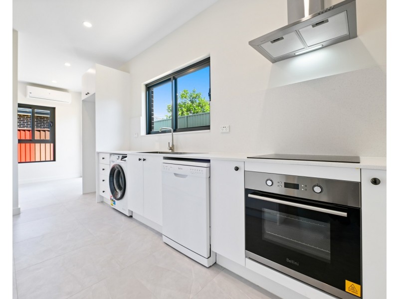 2/37 Astley Avenue, Padstow NSW 2211