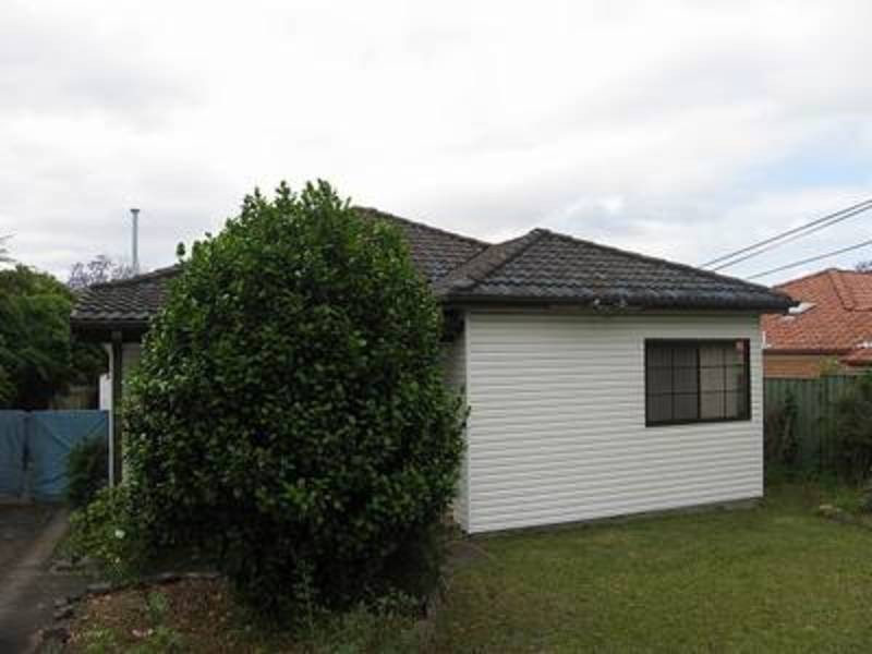 10 Parmal Avenue, Padstow NSW 2211