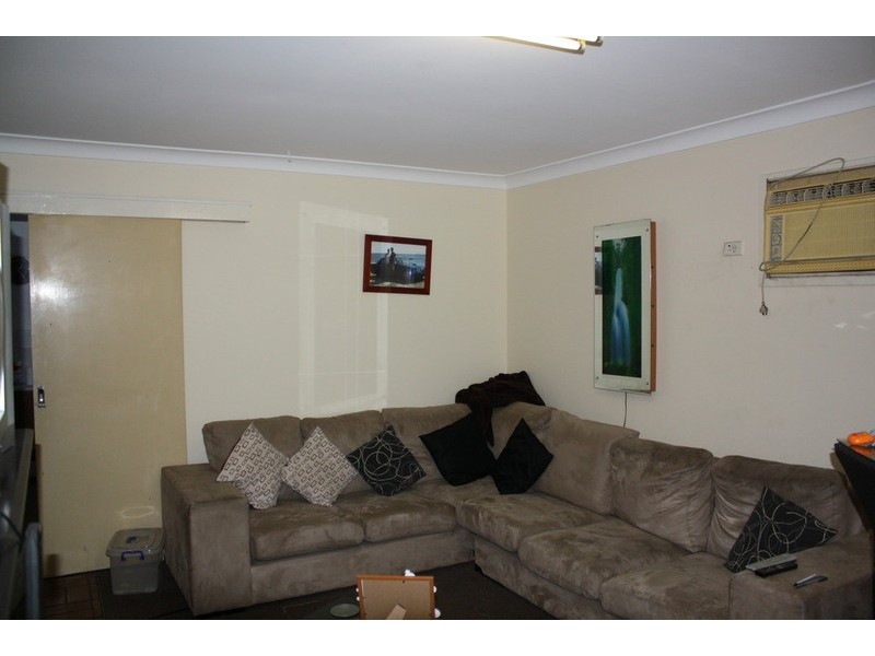 21 Dernancourt Parade, Milperra NSW 2214