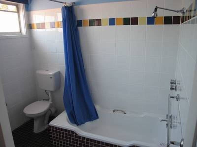 18 Panania Avenue, Panania NSW 2213