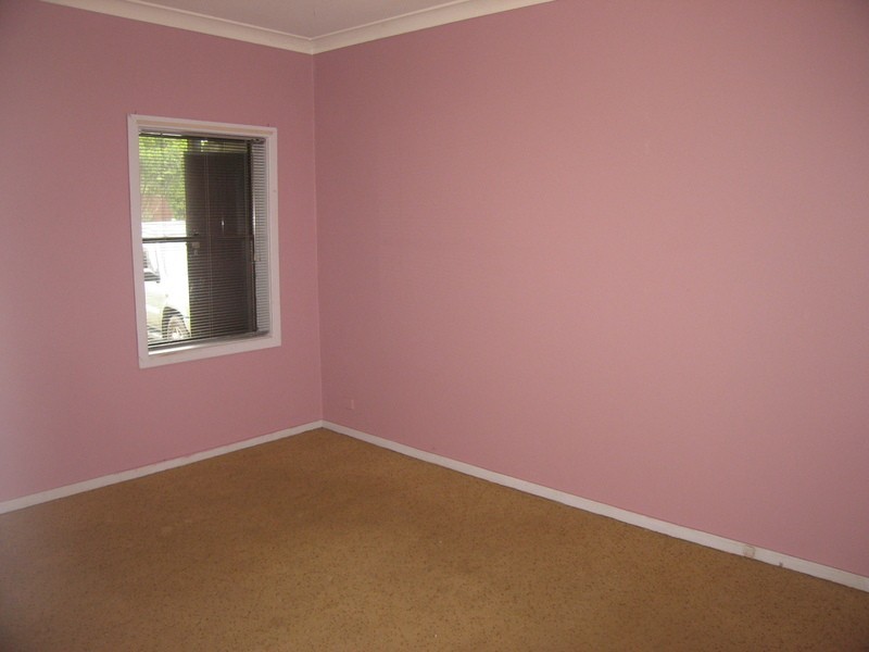 8 Hinemoa Street, Panania NSW 2213