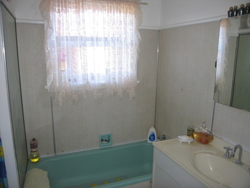 22 Eileen Street, Picnic Point NSW 2213