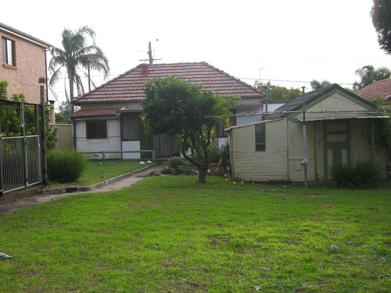 135 Faraday Road, Padstow NSW 2211