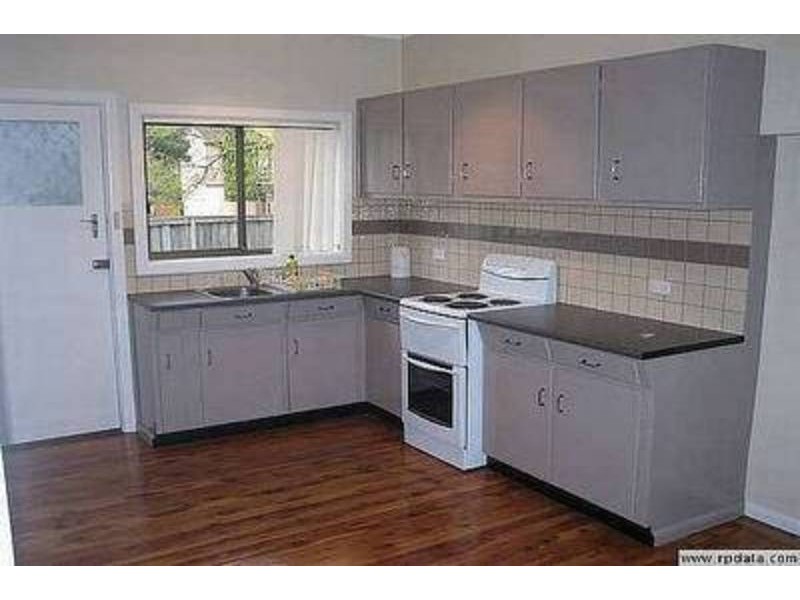 6 Edinburgh Drive, Revesby Heights NSW 2212