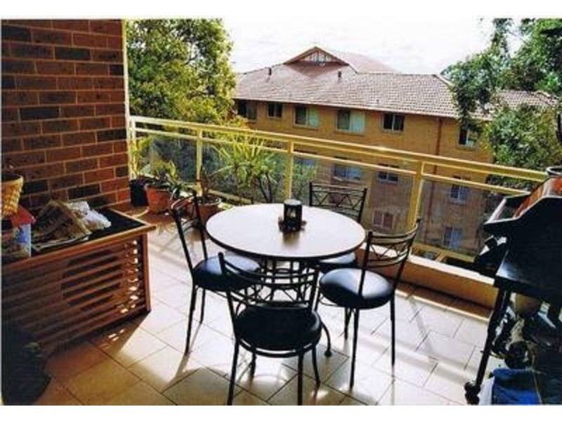 18/91-93 Acacia Road, Sutherland NSW 2232