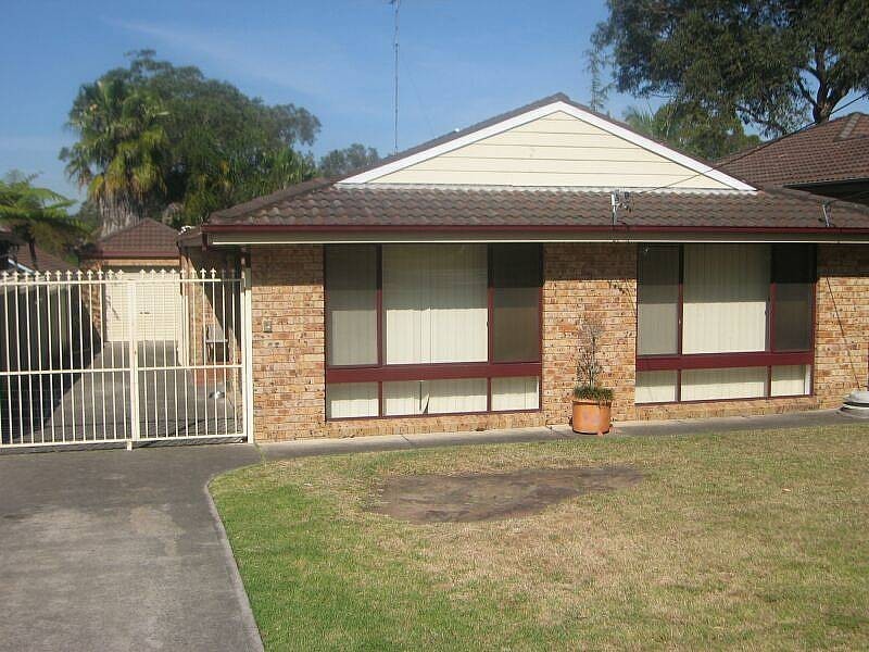 726 Henry Lawson Drive, Picnic Point NSW 2213