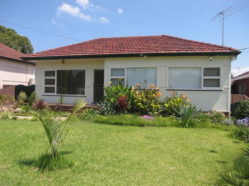 28 Alliance Avenue, Revesby NSW 2212