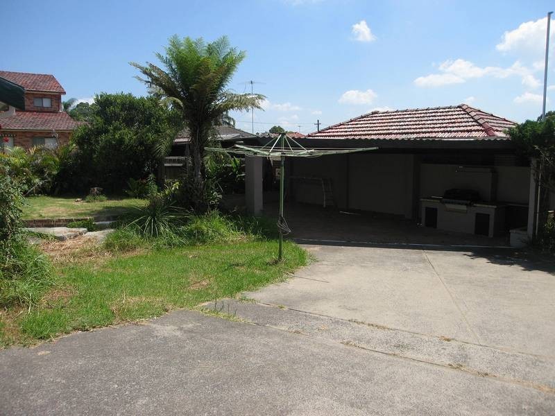 28 Alliance Avenue, Revesby NSW 2212