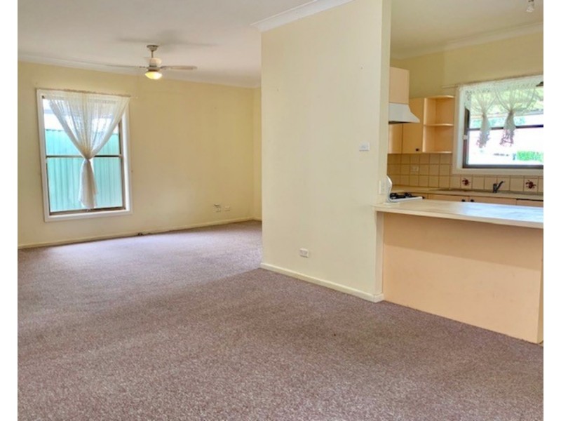 64 Picnic Point Road, Picnic Point NSW 2213