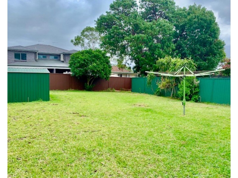 64 Picnic Point Road, Picnic Point NSW 2213