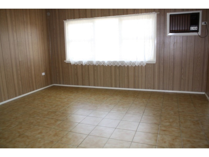 11 Woodburn Street, Panania NSW 2213