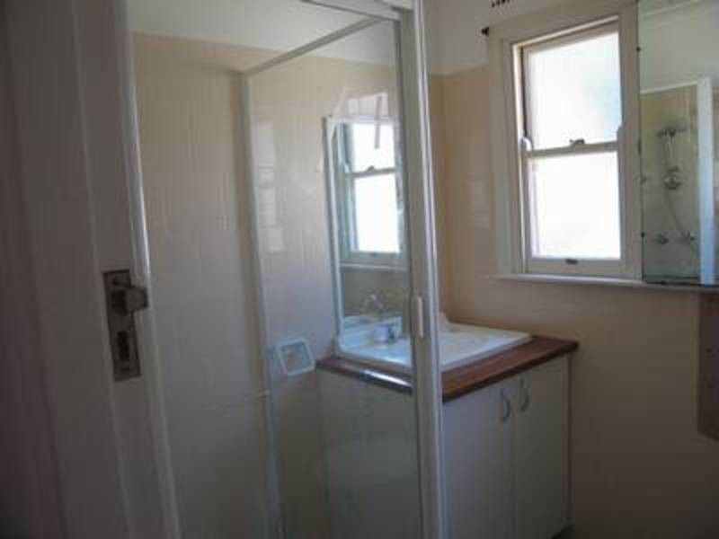 22 Fewtrell Avenue, Revesby Heights NSW 2212