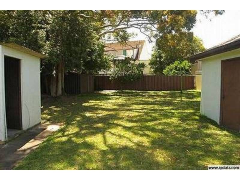22 Fewtrell Avenue, Revesby Heights NSW 2212