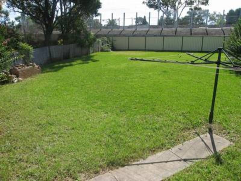 25 Montgomery Avenue, Revesby NSW 2212