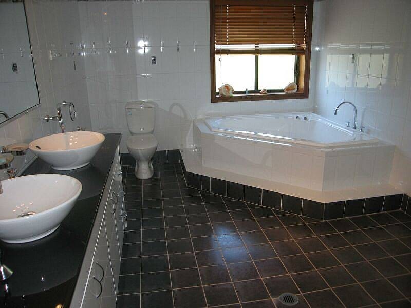 197 Lambeth Street, Picnic Point NSW 2213