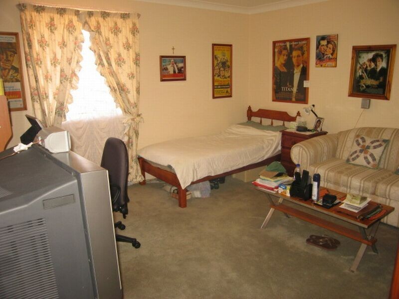 13 Parkview Avenue, Picnic Point NSW 2213
