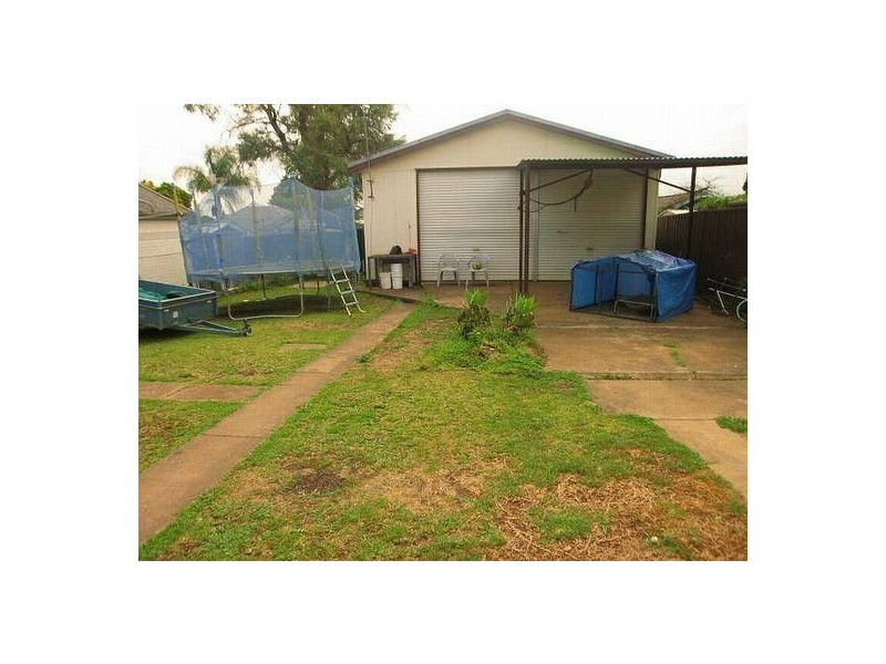 16 Malvern Street, Panania NSW 2213