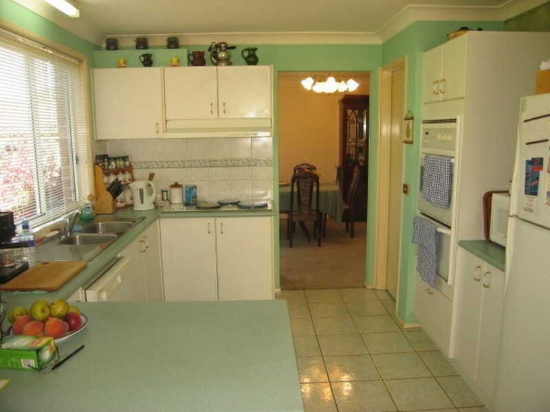 13 Parkview Avenue, Picnic Point NSW 2213