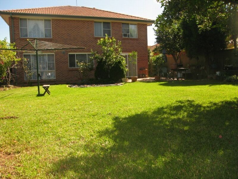 13 Parkview Avenue, Picnic Point NSW 2213