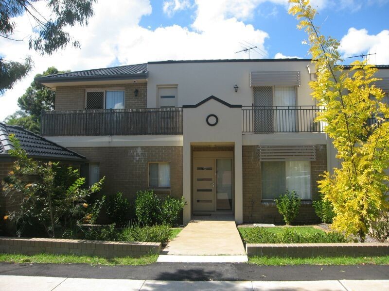 2/169 Picnic Point Road, Picnic Point NSW 2213