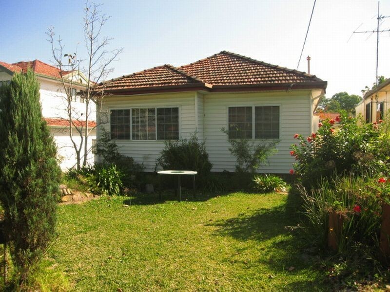 32 Raine Road, Revesby NSW 2212