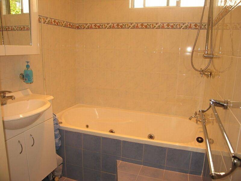 2 Tallawarra Avenue, Padstow NSW 2211