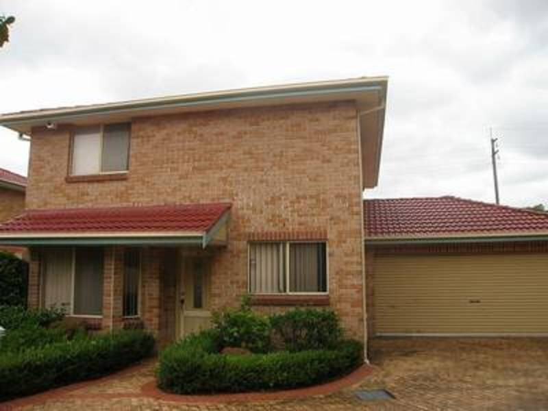 9/6-8 Lehn Road, East Hills NSW 2213