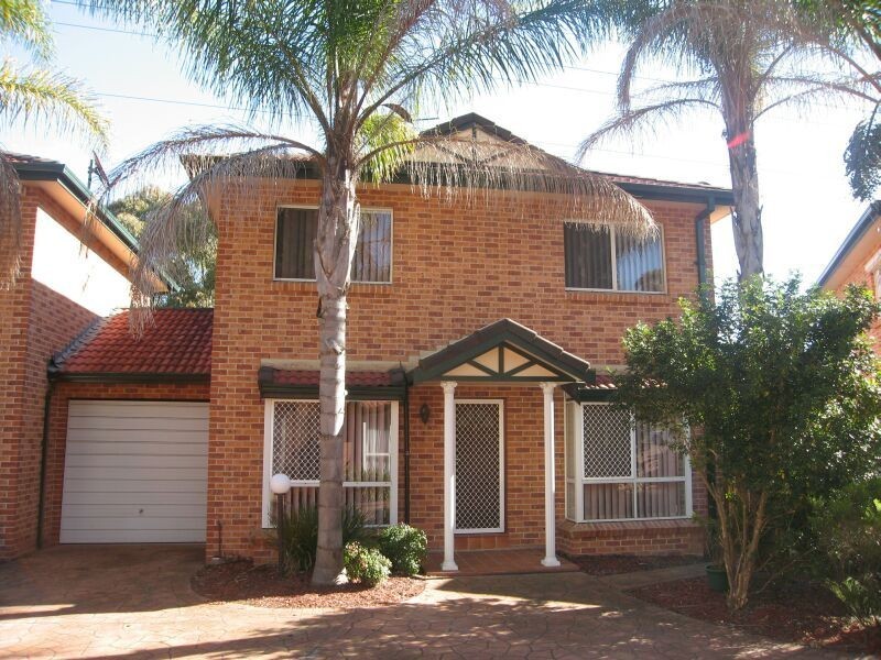 2/9 Redwood Place, Padstow Heights NSW 2211