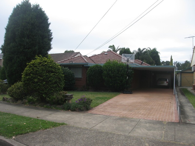 109 Kennedy Street, Picnic Point NSW 2213