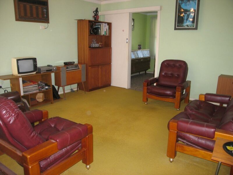 8 Thomas Street, Picnic Point NSW 2213